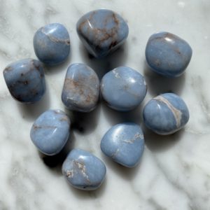 angelite tumbled pocket stone - angélite roulée pierre de poche