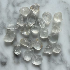 Clear Topaz Tumbled Pocket Stone - topaze clair roulé pierre de poche
