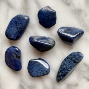 Dumortierite Tumbled Pocket Stone - dumortiérite roulée pierre de poche