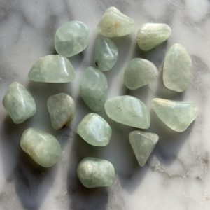 Prehnite Tumbled Pocket Stones - Prehnite roulée pierre de poche