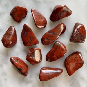 Red Brecciated Jasper Tumbled Pocket Stones - Jaspe Rouge Bréchique Roulé Pierre de Poche