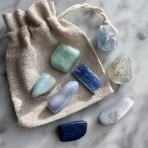 Throat Chakra Crystal Kit with 8 specimens