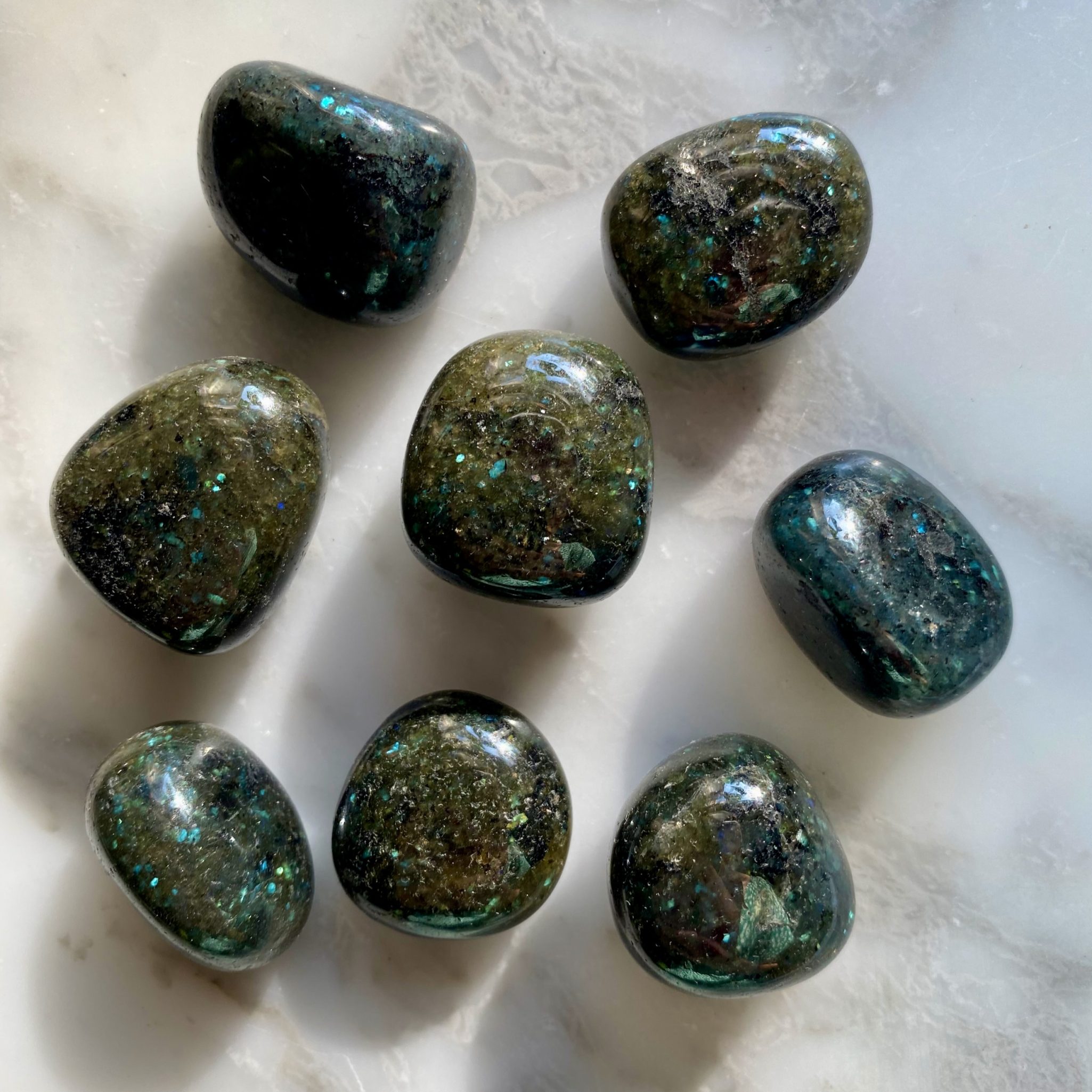 galaxite tumbled pocket stone - galaxite roulée pierre de poche