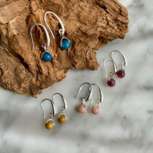 Add matching earrings - ajouter boucles d'oreilles assorties