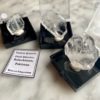 miniature minerals faden quartz specimen - minéraux miniatures spécimen de quartz faden