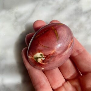 mookaite palmstone - pierre de paume de mookaite