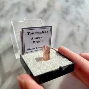 Rubellite Tourmaline from Aracuai, Brazil - Rubellite Tourmaline d'Aracuai, Brésil