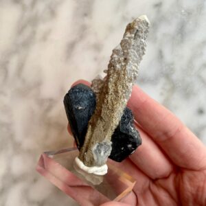 Ilvaite and Quartz from Huanggang Mine, Inner Mongolia