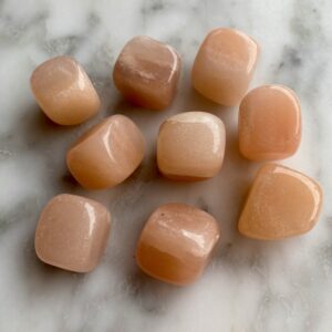 pink aventurine tumbled pocket stone - aventurine rose roulée pierre de poche