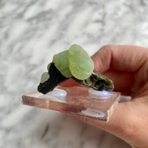 Prehnite Epidote Specimen from Mali - Spécimen de préhnite epidote du mali