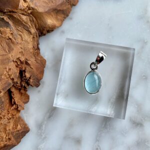 AA Aquamarine Sterling Silver Pendant - Pendentif d'Aigue-Marine AA en Argent Sterling