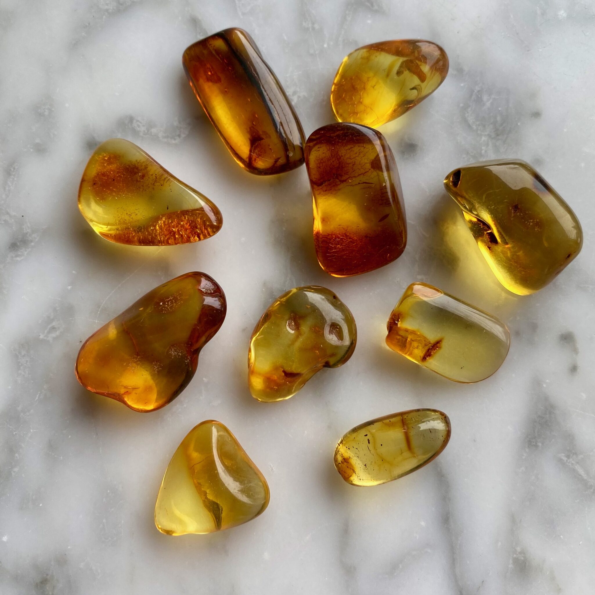 baltic amber tumbled pocket stone - Ambre Baltique roulée pierre de poche