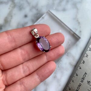 Facetted AAA Amethyst Sterling Silver Pendant - Pendentif d'Améthyste AAA Facettée en Argent Sterling