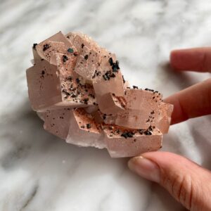 Iron-Stained Calcite, Quartz and Siderite from St Lawrence, Newfoundland - calcite teintée de fer, quartz et sidérite de st lawrence, terre-neuve