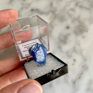 carletonite from mont saint hilaire - carletonite du mont saint hilaire