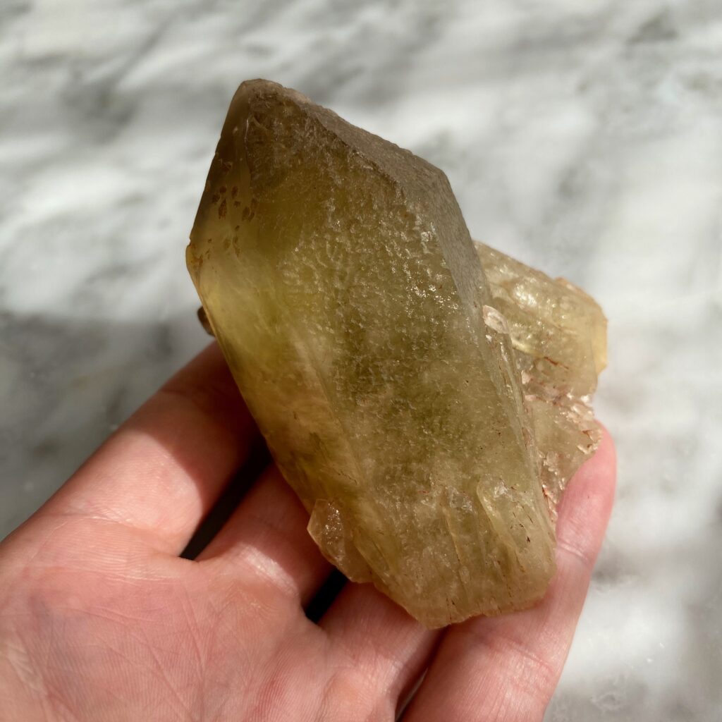 large natural citrine cluster from madagascar - macle de quartz citrine du Madagascar