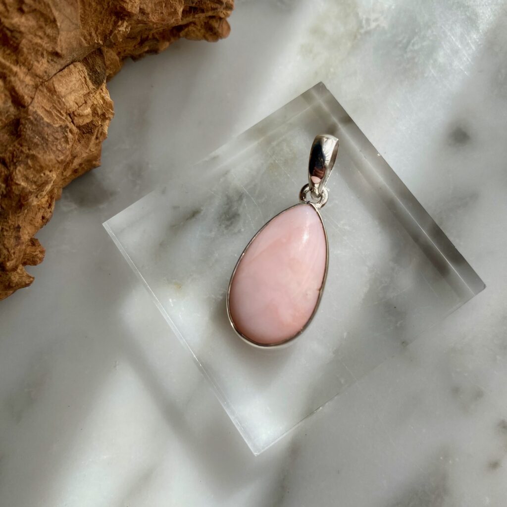 pink opal sterling silver pendant - pendentif d'opale rose en argent sterling