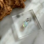 precious opal sterling silver pendant - pendentif d'opale précieuse en argent sterling