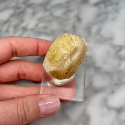 Cristal d'euclase de Montes Claros, Minas Gerais, Brésil – Image 2