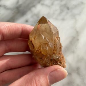 natural citrine cluster from Lwena - macle de citrine naturelle de lwena