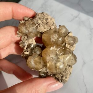 ring of calcite crystals on micro sphalerite from nanisivik mine