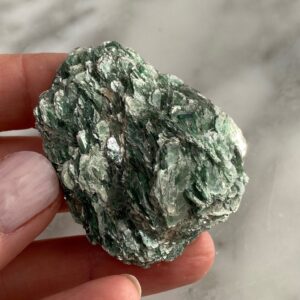 Fuschite (chromian muscovite) from Anagé