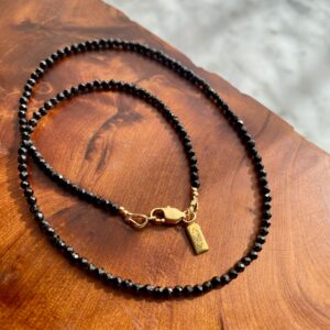 Facetted Black Spinnel Gemstone Necklace in Gold