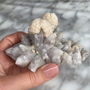 calcite flowers and quartz from la valenciana mine 1a