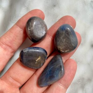corundum var. blue sapphire tumbled pocket stone