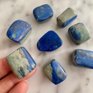 Azurite Tumbled Pocket Stone - azurite roulée pierre de poche