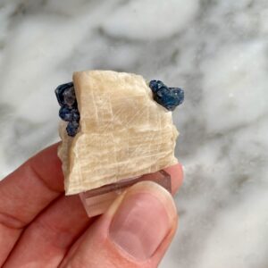 Blue Spinel in Calcite from Nunavut, Canada
