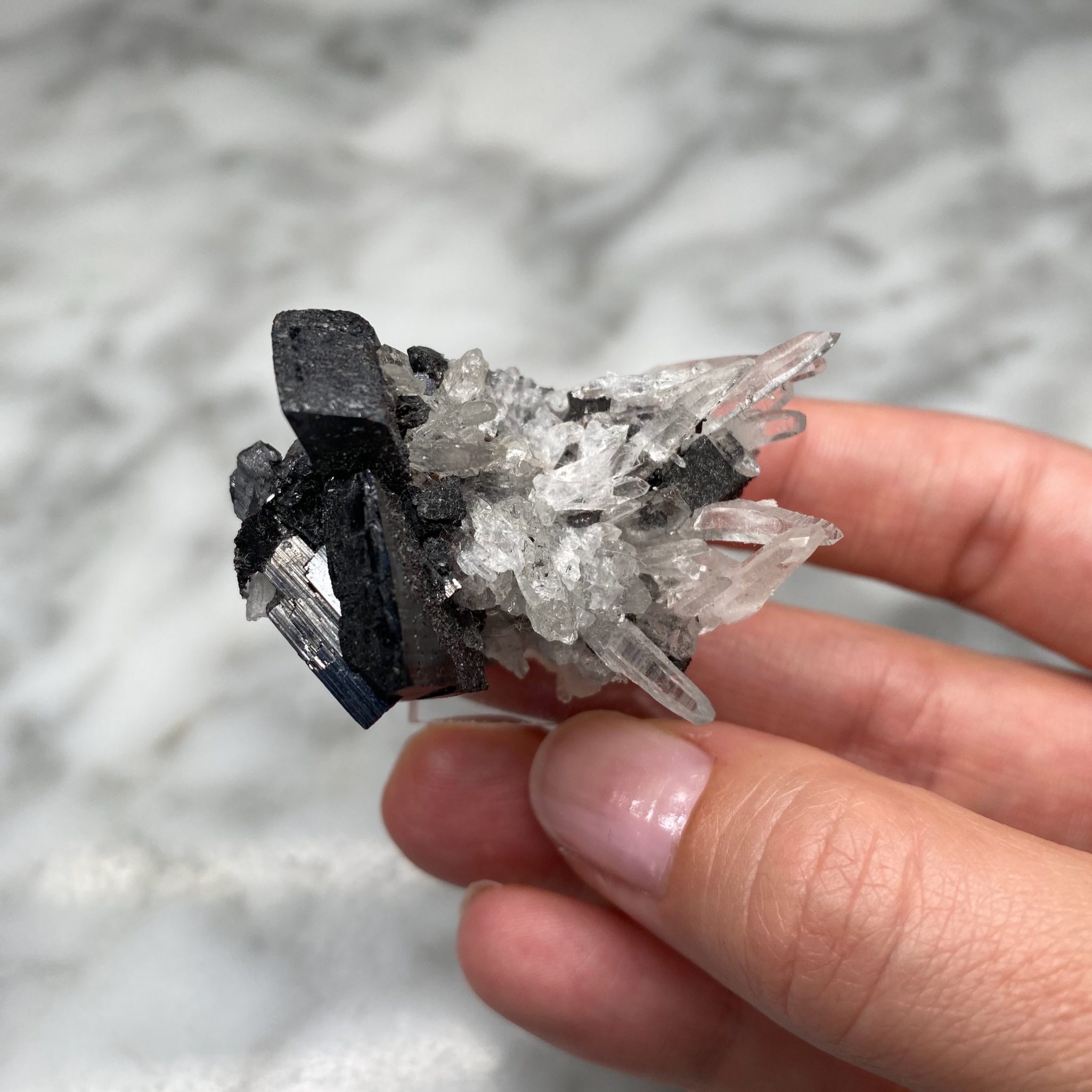 Quartz and Hubnerite from Pasto Bueno, Peru - Image 3
