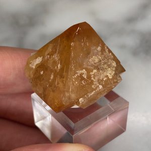 Scheelite from pingwu 1a