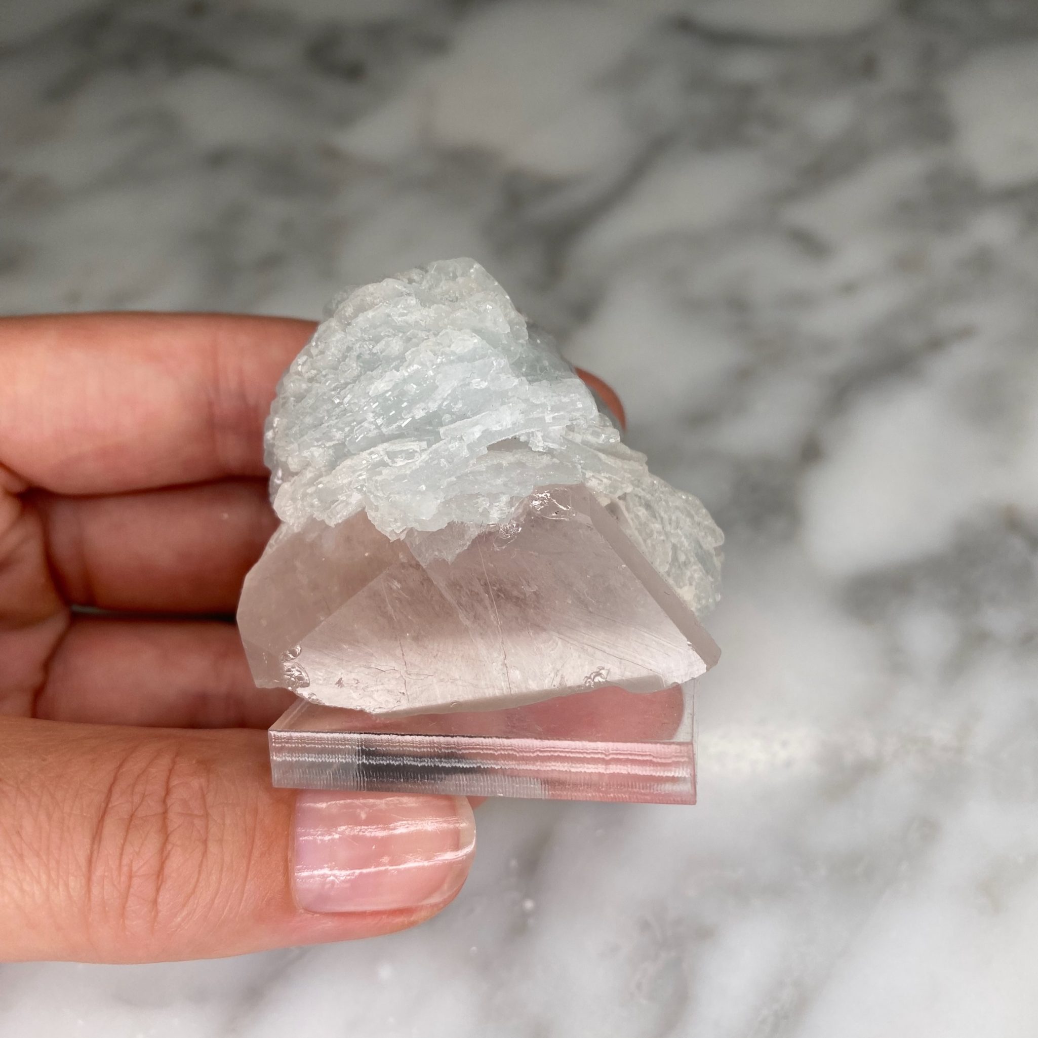 Morganite et albite de Kunar, Afghanistan