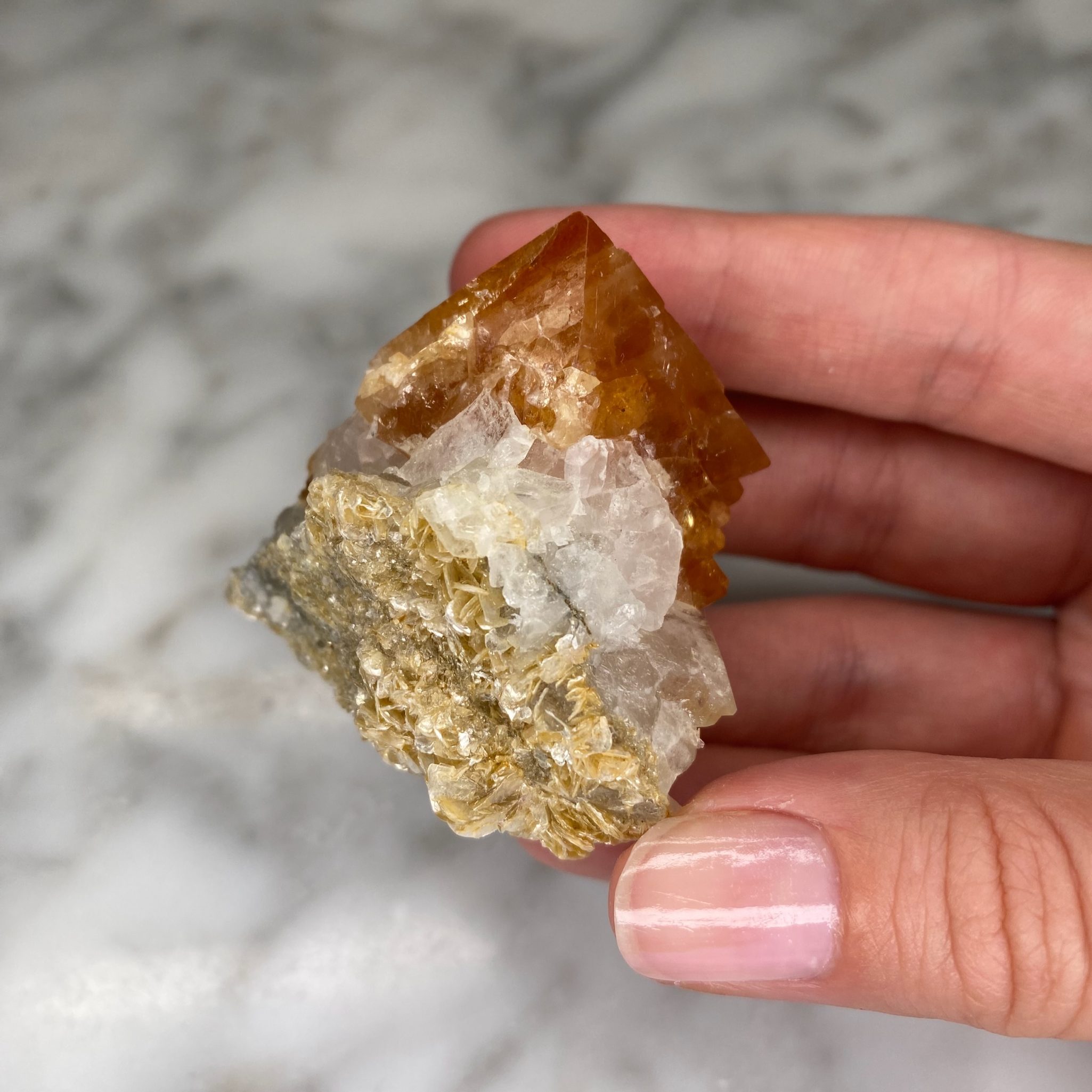 Scheelite Muscovite Aigue-marine de Pingwu, Chine – Image 8