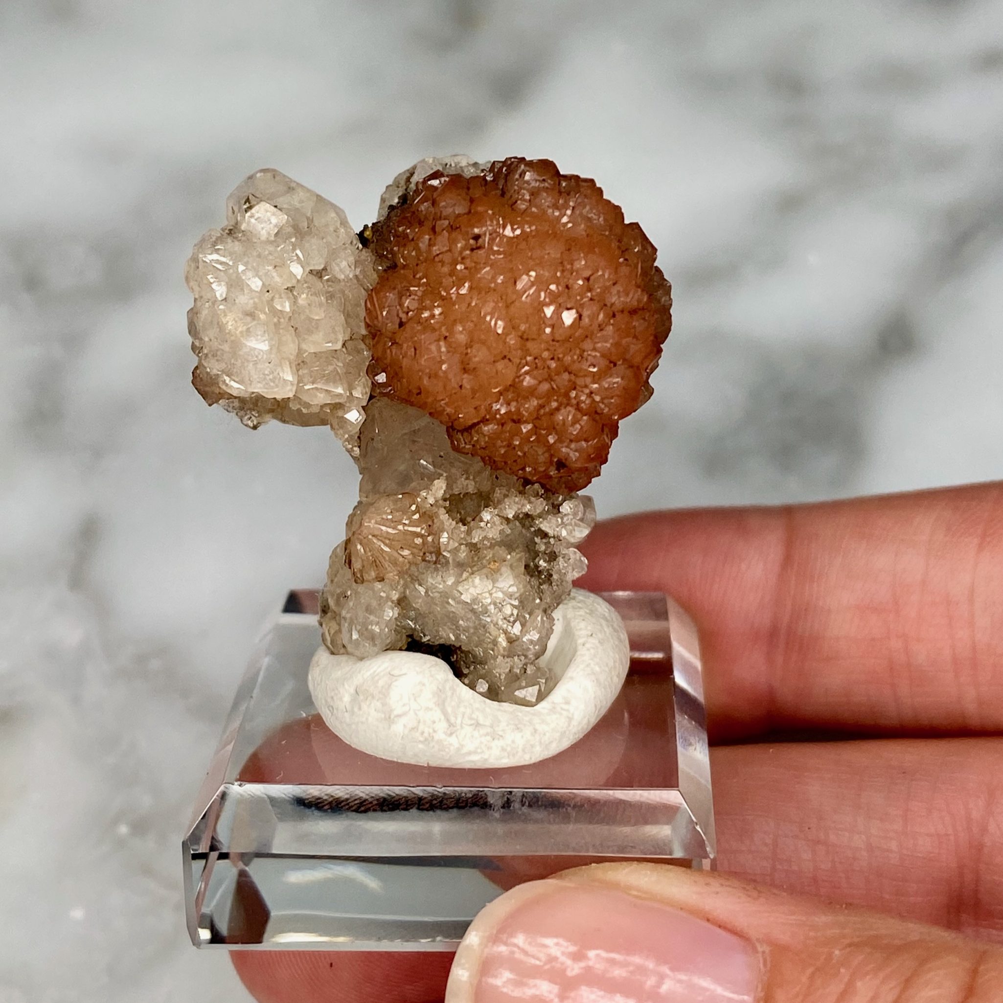 Olmiite et quartz de la mine N'Chwaning, Afrique du Sud – Image 2